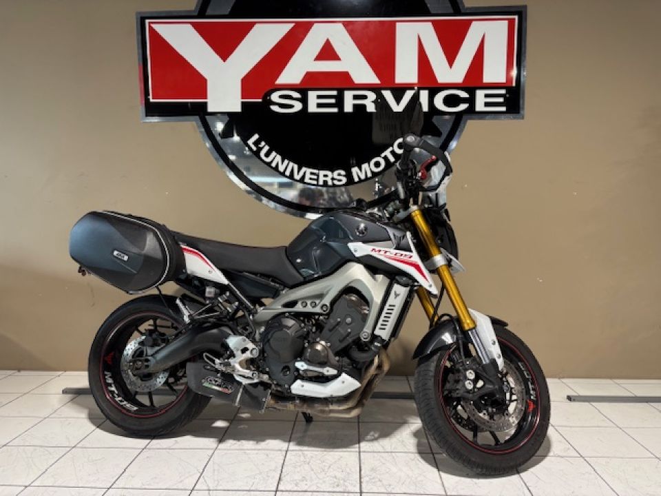YAMAHA MT-09 0