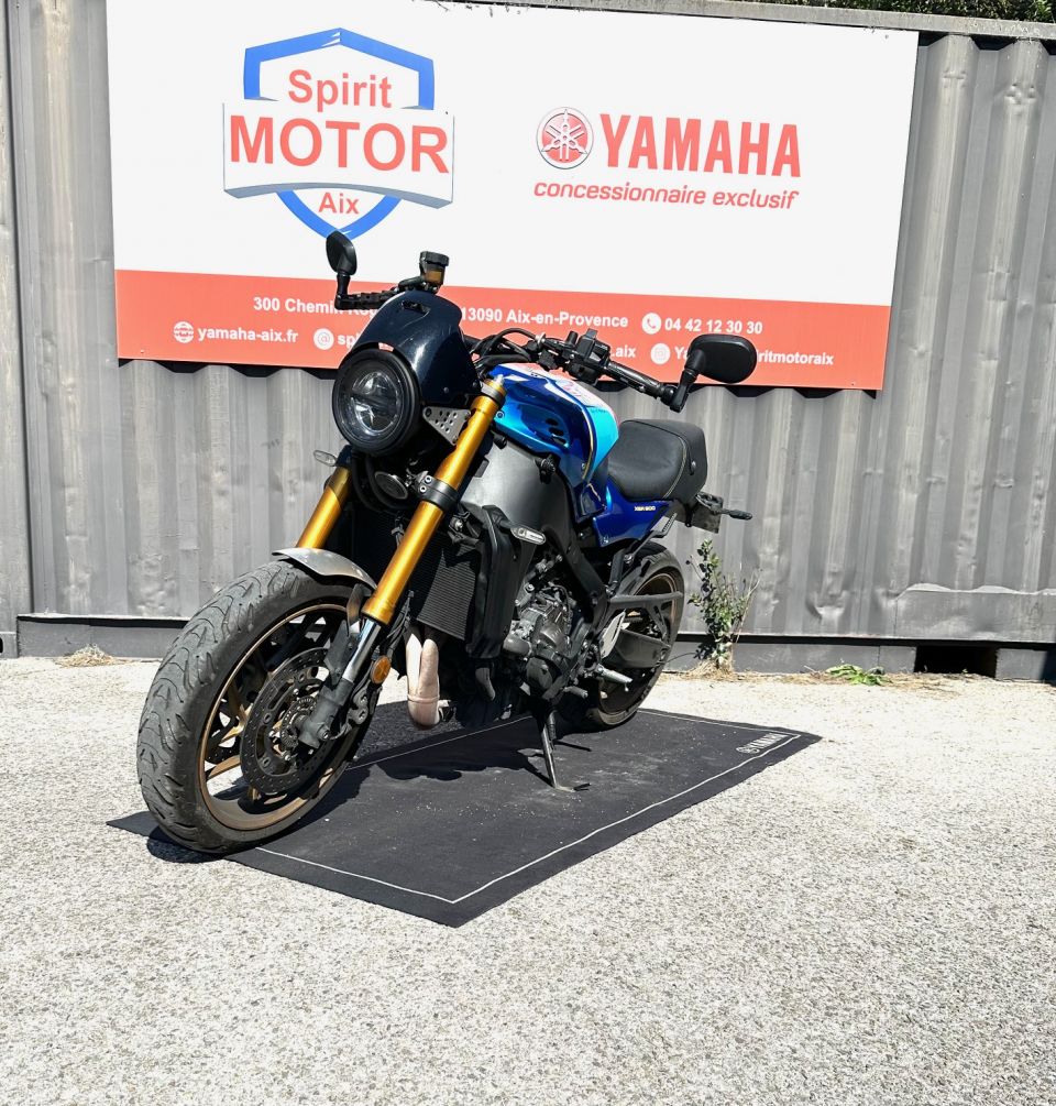 YAMAHA XSR 900 0