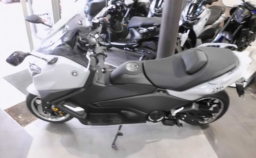 YAMAHA XP T-MAX 560 TECH MAX 0