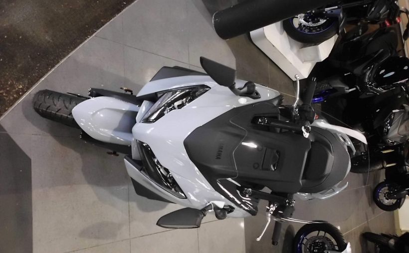 YAMAHA XP T-MAX 560 TECH MAX 1