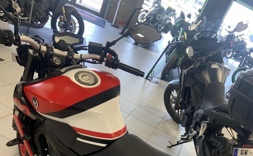 YAMAHA MT-09 2
