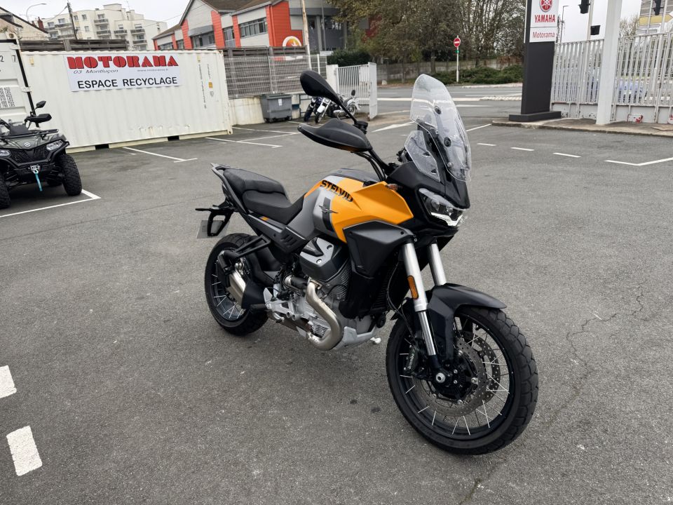 MOTO GUZZI STELVIO 33