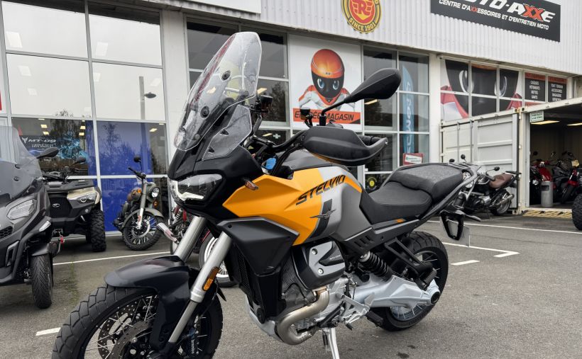 MOTO GUZZI STELVIO 44