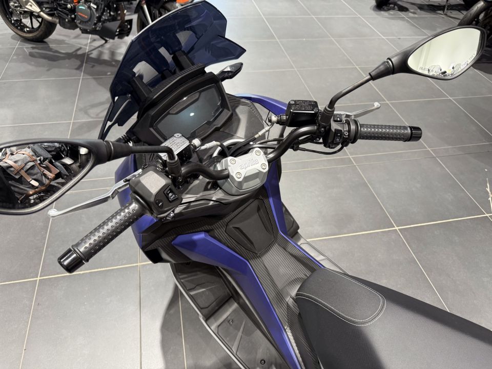 APRILIA SR 125 GT 10