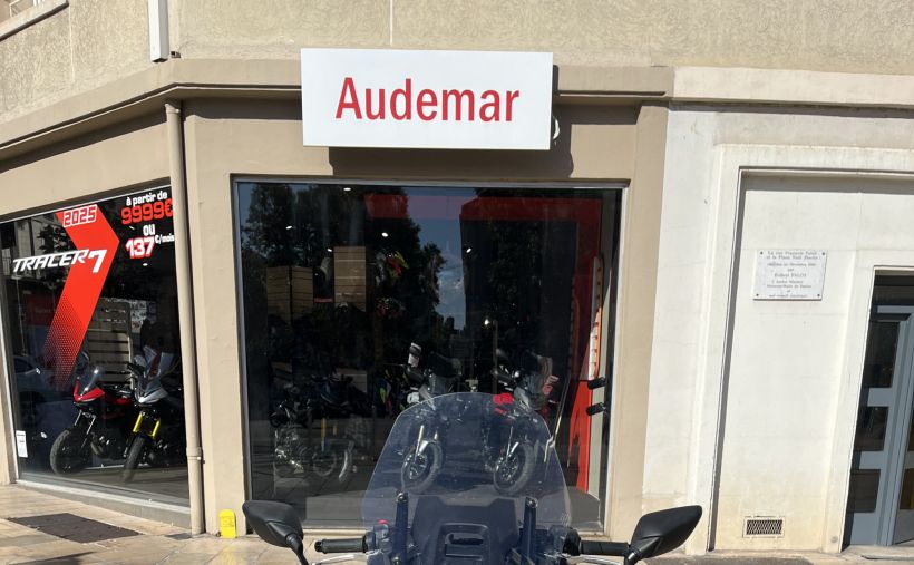 YAMAHA XP T-MAX 560 TECH MAX 9