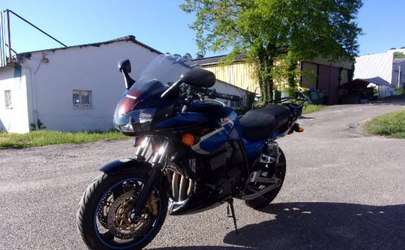 KAWASAKI ZRX 1