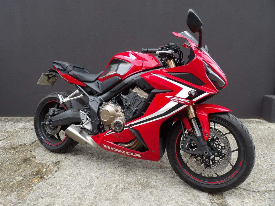 HONDA CBR 650  R 2