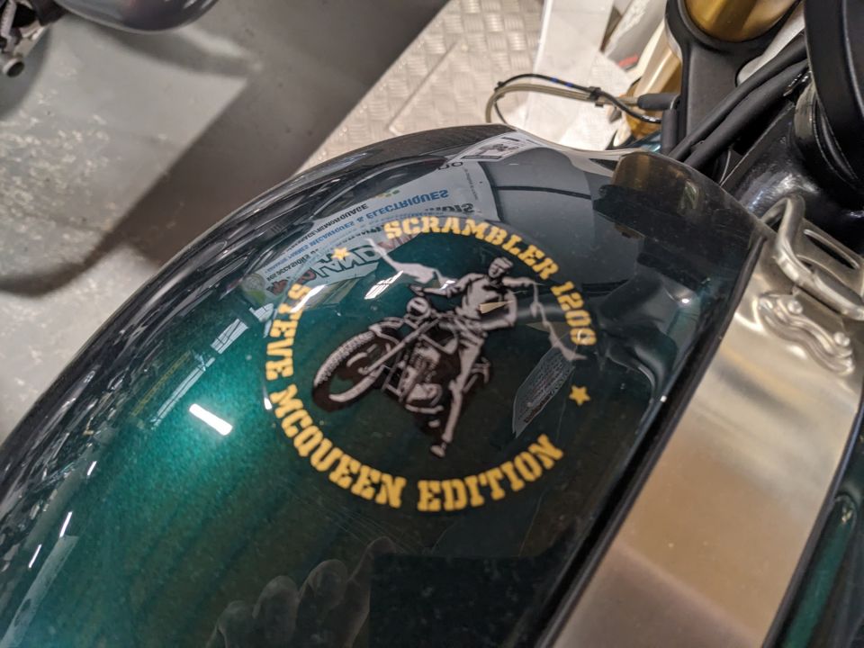 TRIUMPH SCRAMBLER 1200 XE STEVE MC QUEEN 20