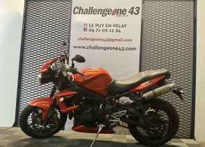 TRIUMPH STREET TRIPLE 675 R - 2011