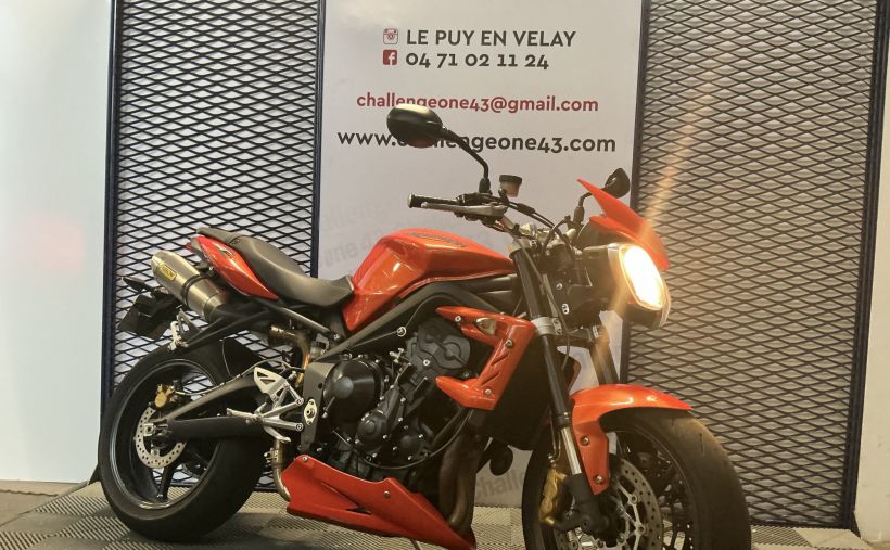 TRIUMPH STREET TRIPLE 675 R 3