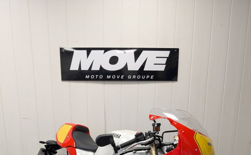 YAMAHA XSR 900 GP 1