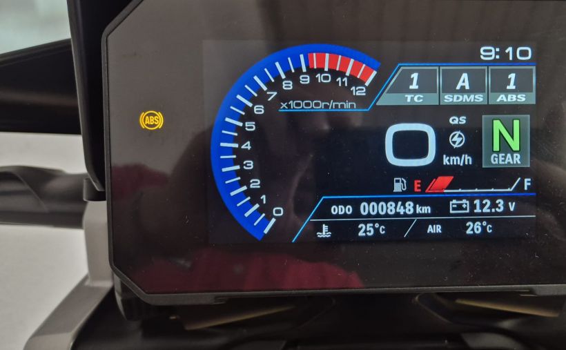 SUZUKI DL V-STROM 1050DE 6