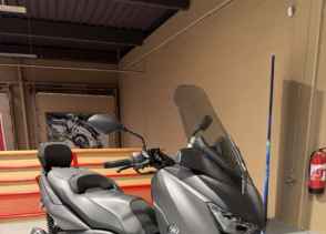 YAMAHA XMAX 300 - 2022
