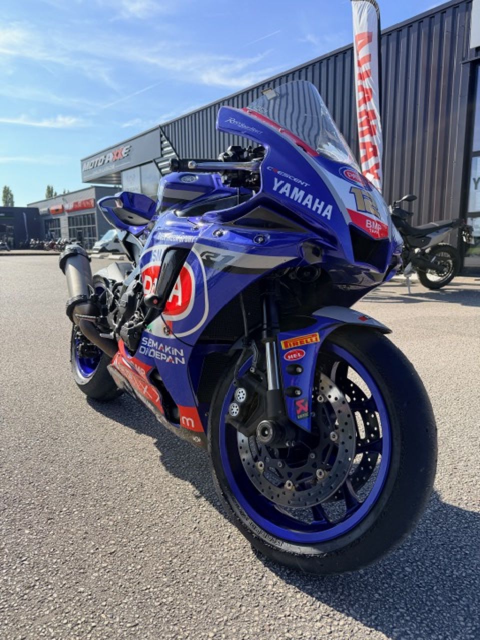 YAMAHA YZF 1000 R1 1