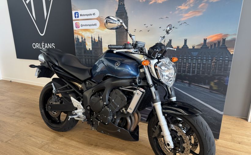YAMAHA FZ6 (98CV) 1