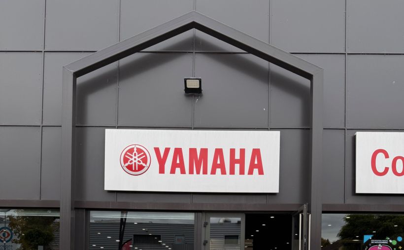YAMAHA XSR 900 GP 1