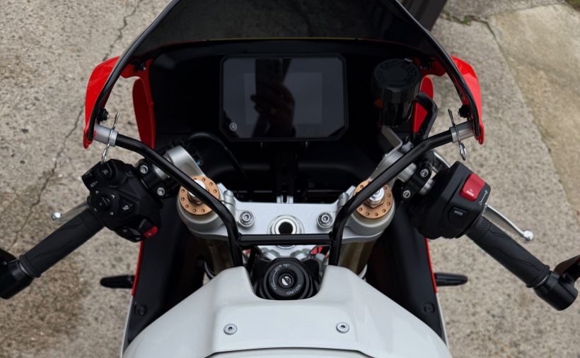 YAMAHA XSR 900 GP 6