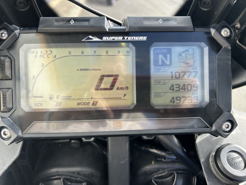 YAMAHA XTZ 1200 SUPER TENERE 26