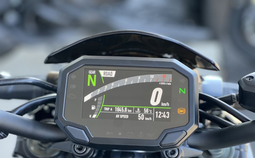 KAWASAKI Z 900 7
