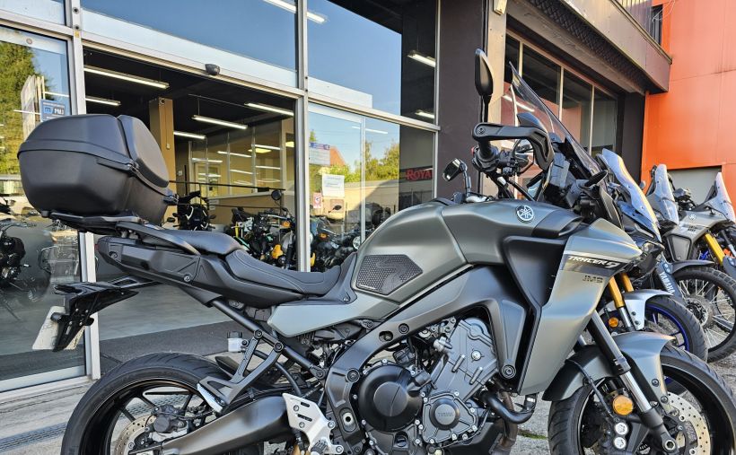 YAMAHA TRACER 9 0