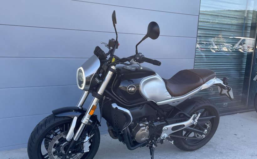 QJ MOTOR SRV 550 A2 4
