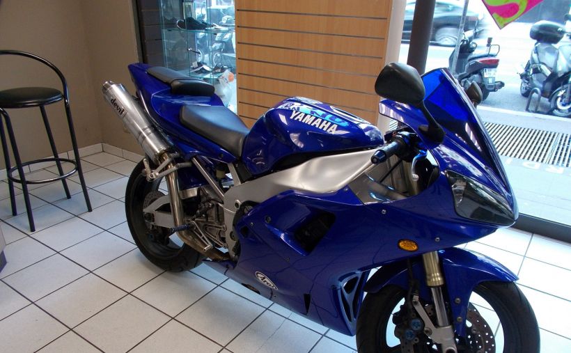 YAMAHA YZF R1 GYTR 1