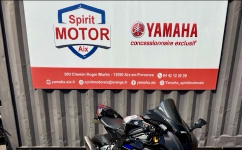 YAMAHA YZF 1000 R1 M 0
