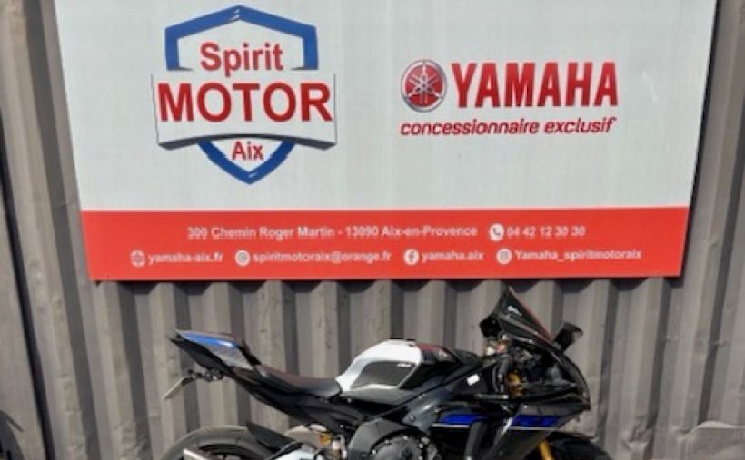 YAMAHA YZF 1000 R1 M 2