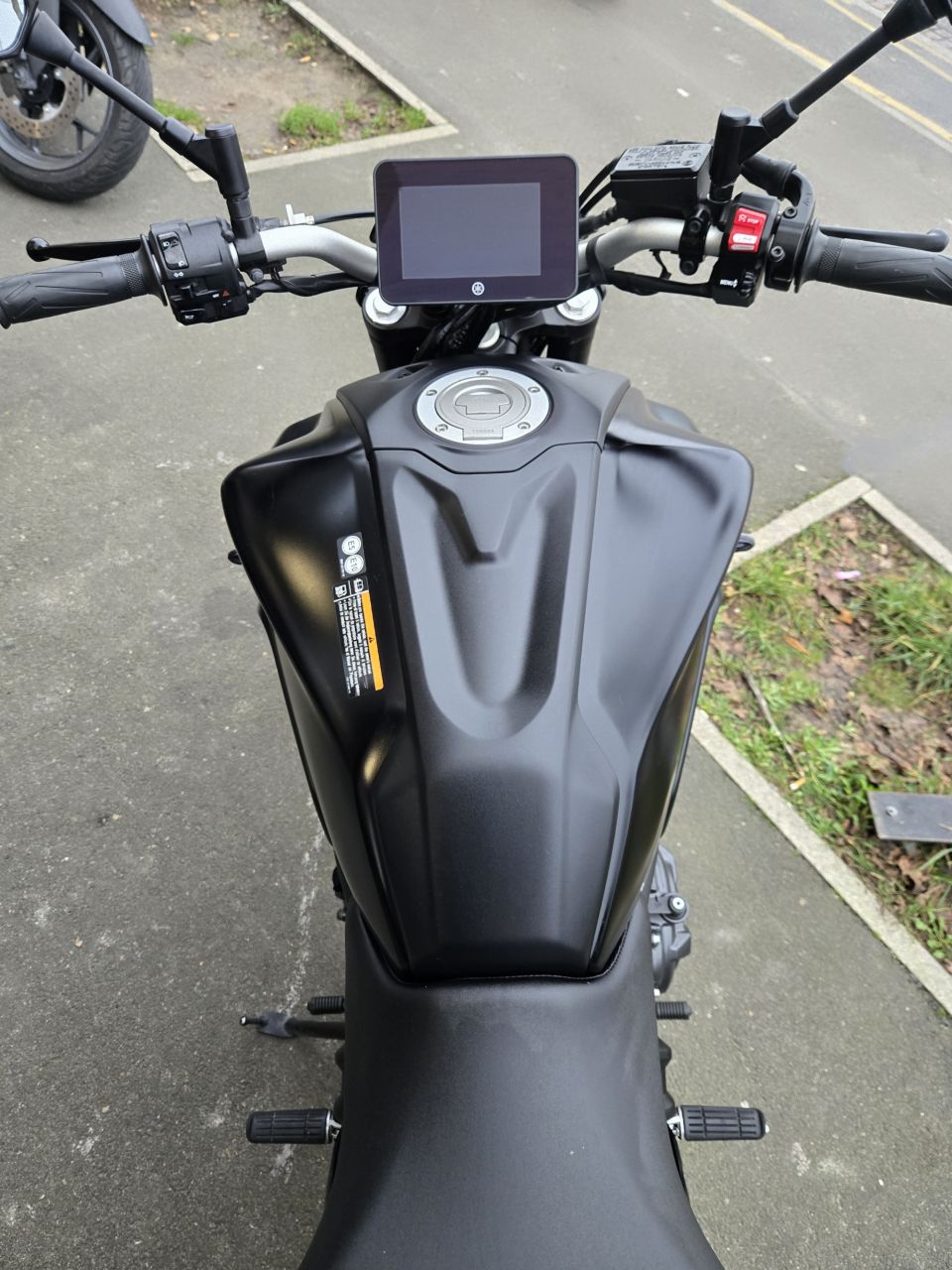 YAMAHA MT-07 (47.5CV) 4