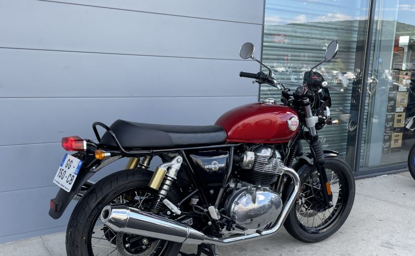 ROYAL ENFIELD INTERCEPTOR 2