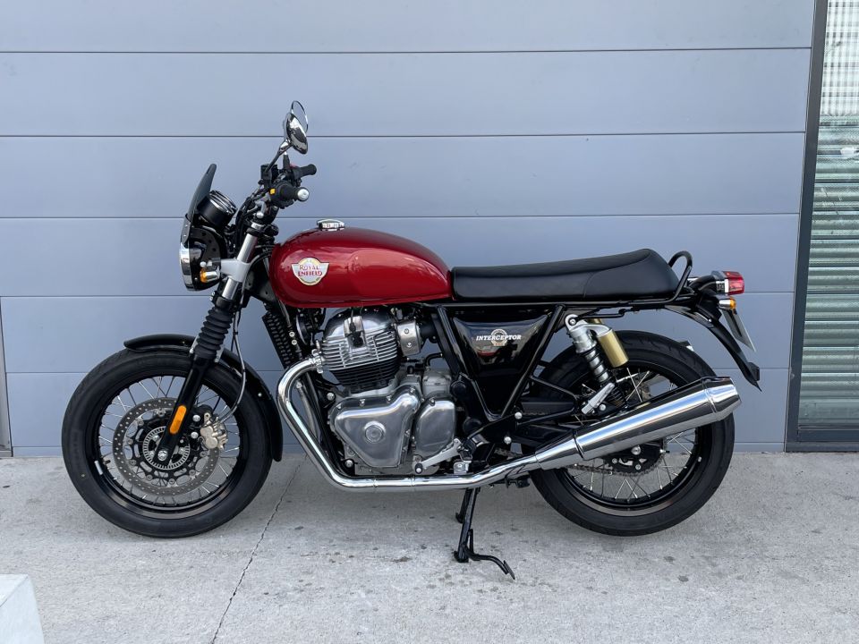 ROYAL ENFIELD INTERCEPTOR 3