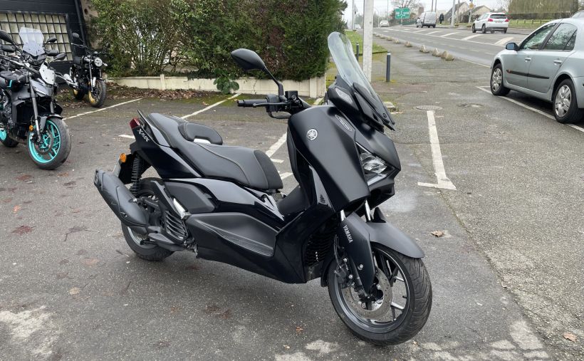 YAMAHA XMAX 125 TECH MAX 0