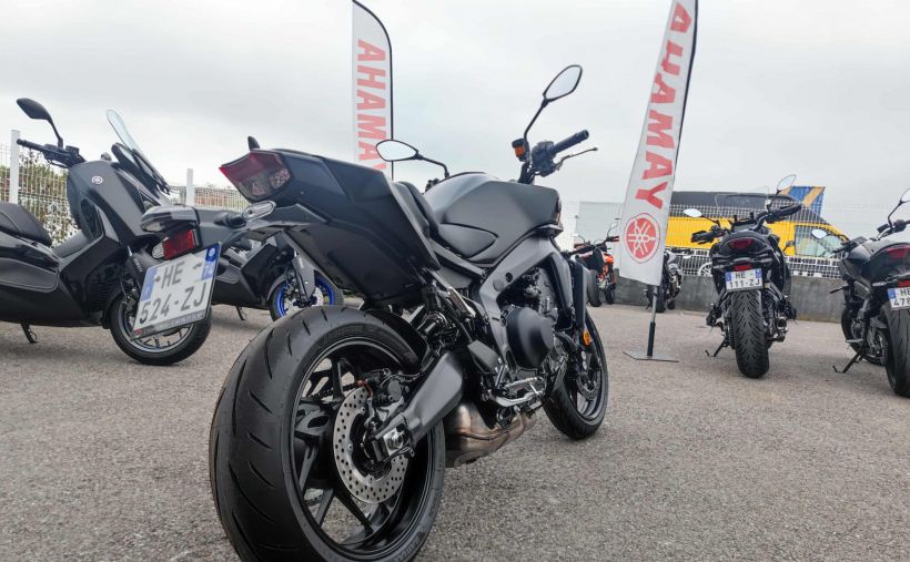 YAMAHA MT-09 2