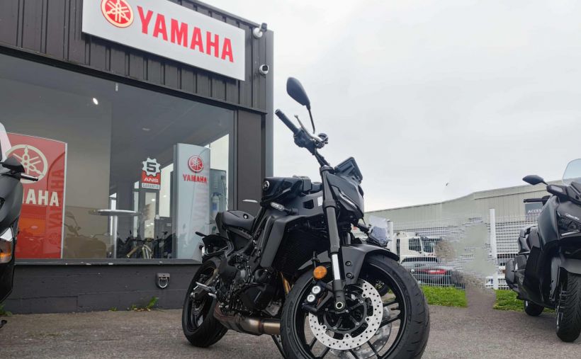 YAMAHA MT-09 0