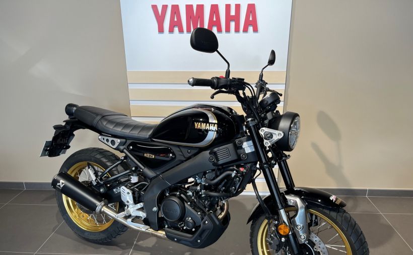 YAMAHA XSR 125 Legacy 0