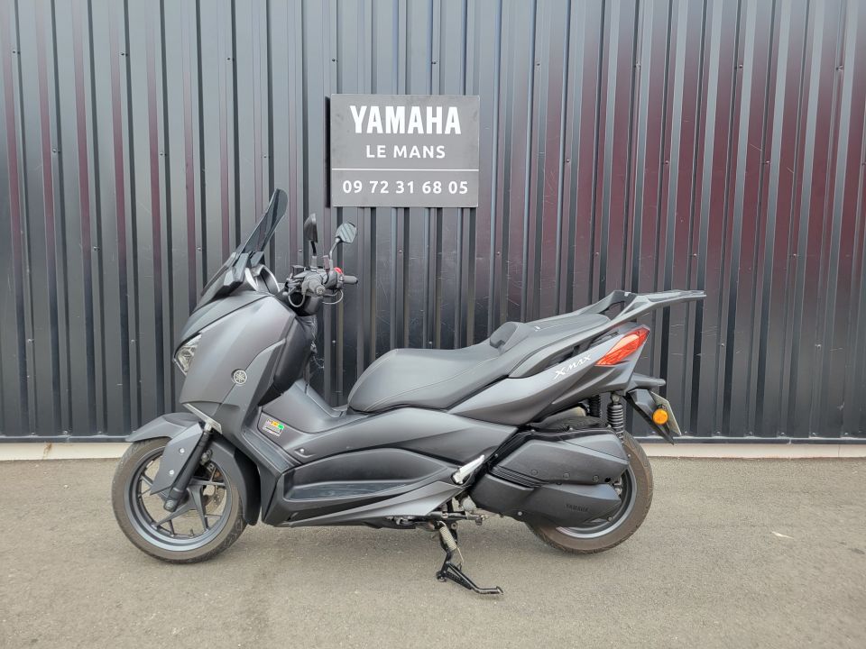 YAMAHA XMAX 300 5