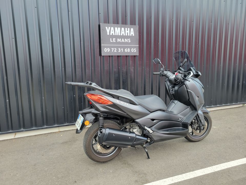 YAMAHA XMAX 300 15