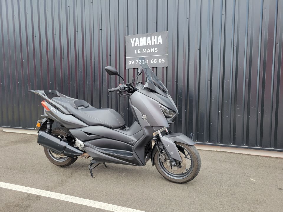 YAMAHA XMAX 300 20