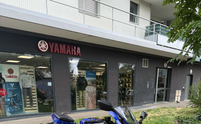 YAMAHA YZF-R3 0