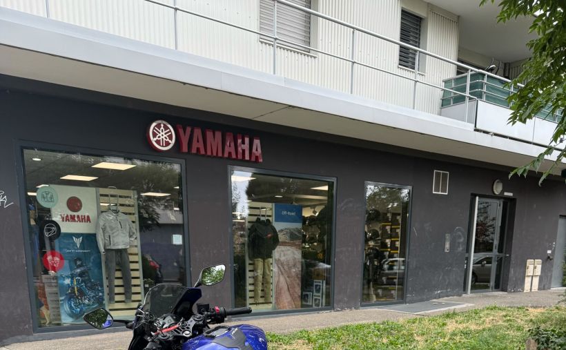 YAMAHA YZF-R3 3