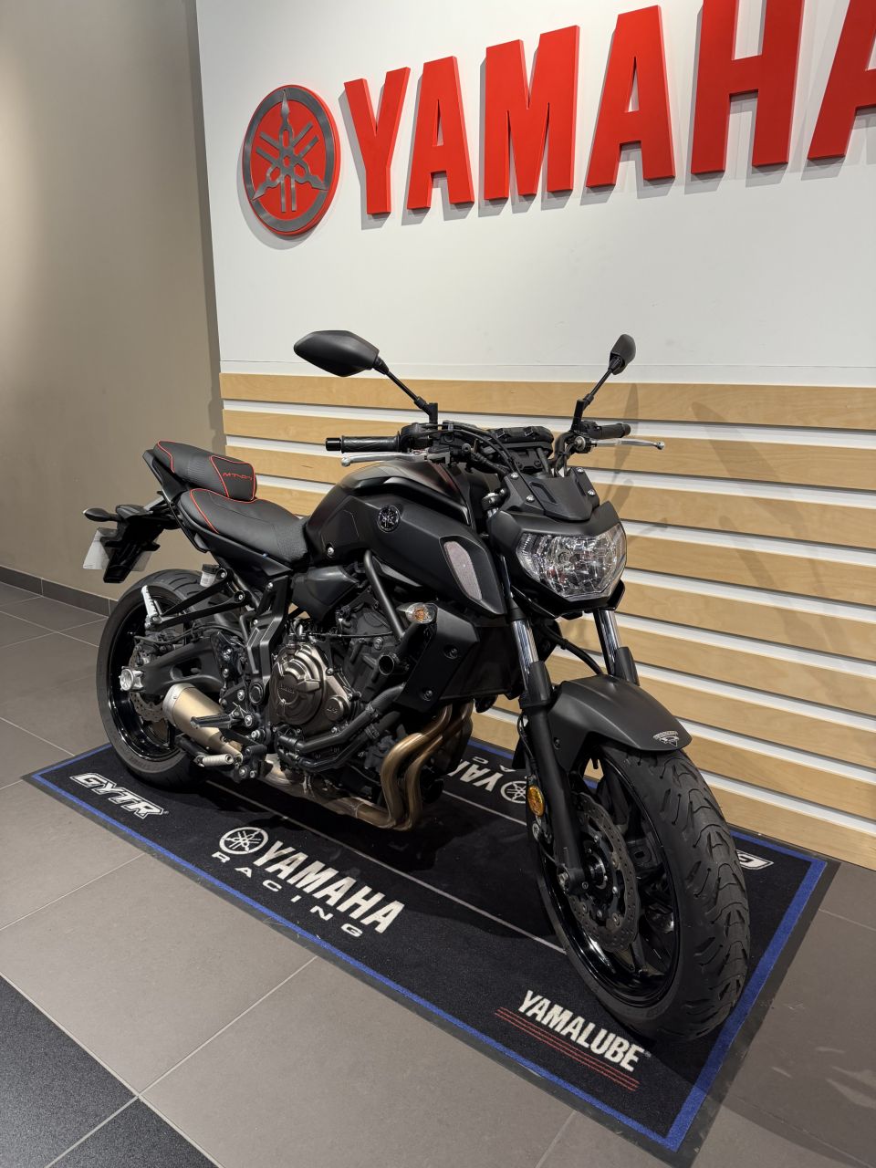 YAMAHA MT-07 2