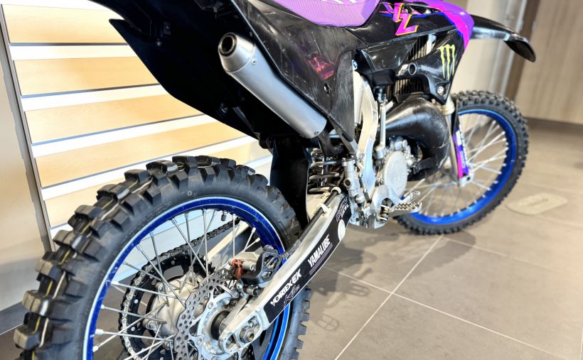 YAMAHA YZ 125 3
