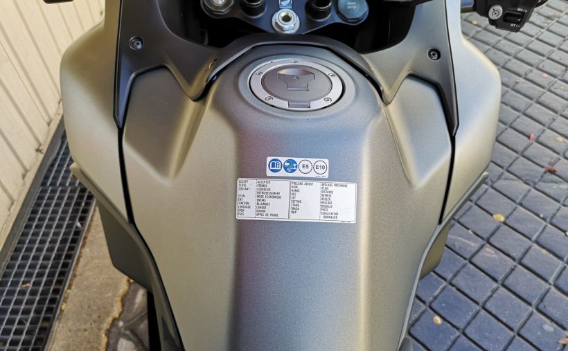 HONDA NT 1100 12
