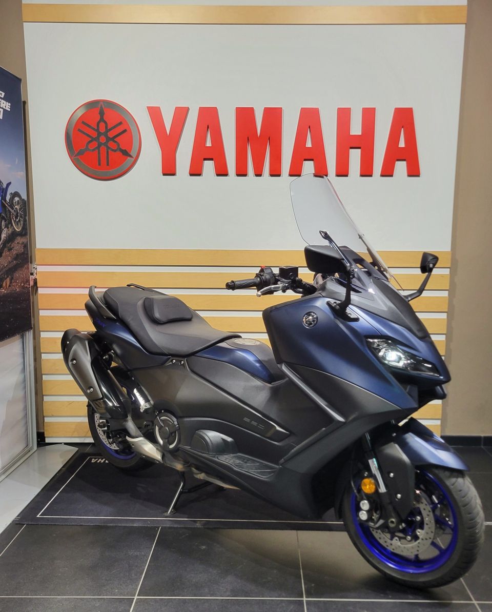 YAMAHA XP T-MAX 560 0
