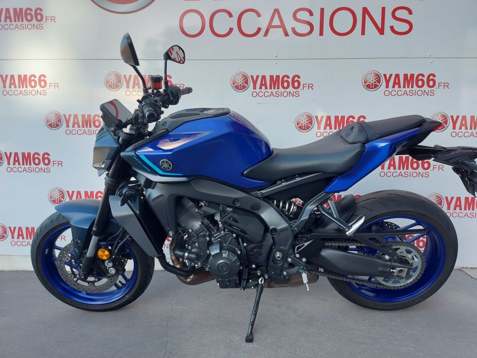 YAMAHA MT-09  Y-AMT 5