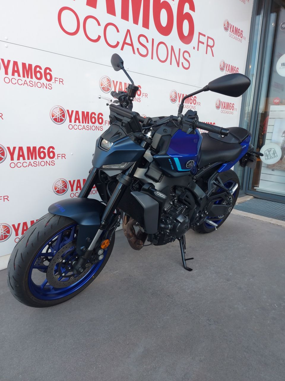 YAMAHA MT-09  Y-AMT 6