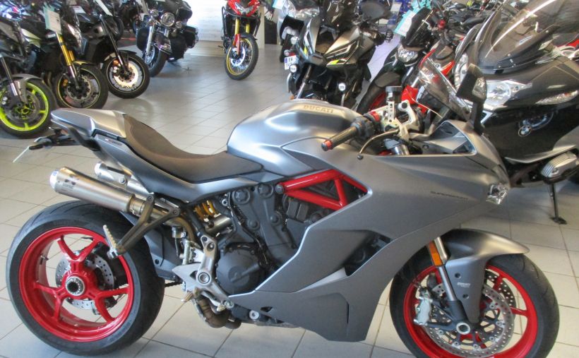 DUCATI 939 SS 0