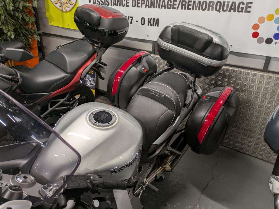 KAWASAKI ZZR 1200 50