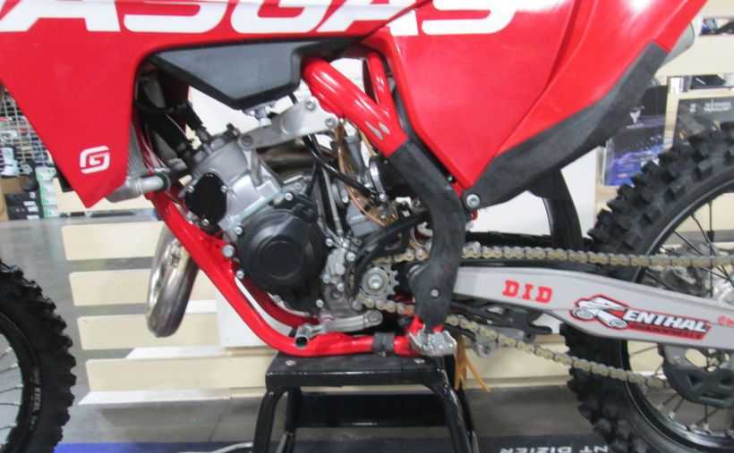 GASGAS 125 MC 2021 4