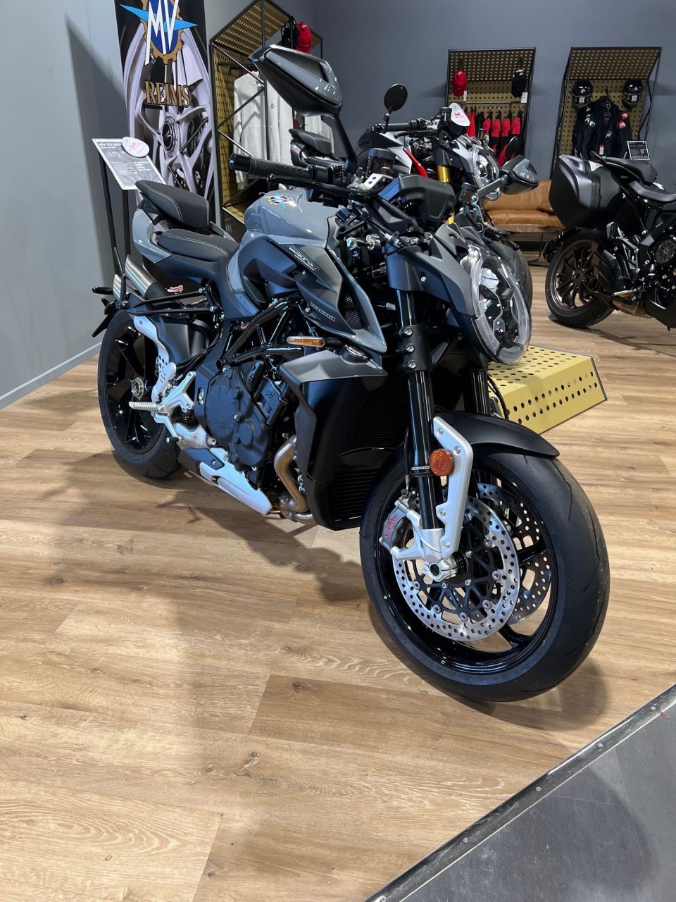 MV AGUSTA BRUTALE 1000 RS 0